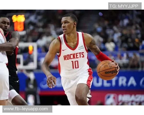 贾巴里史密斯日常穿搭引发关注时尚风潮致敬小帅气质 贾巴里史密斯日常穿搭引发关注时尚风潮致敬小帅气质