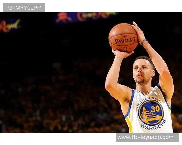 张佳玮解析库里魔球魅力科尔战术智慧超越米奇对文班的运用