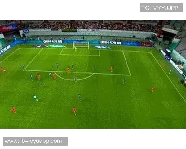 巴拉圭后卫失误助攻韩国严智星抽射破门取得领先